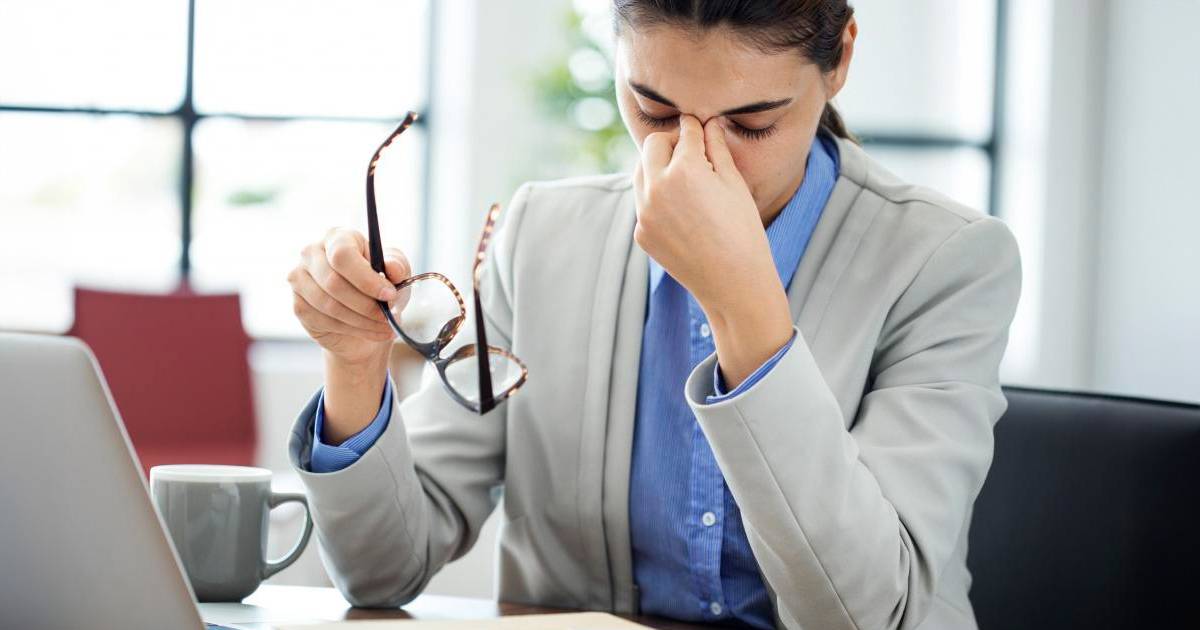 Can Eye Strain Cause Vertigo? How To Treat & Prevent